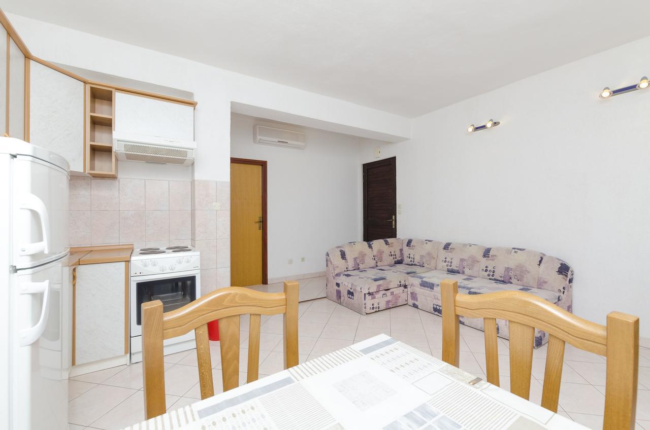 Apartments Mime Pirovac Dış mekan fotoğraf
